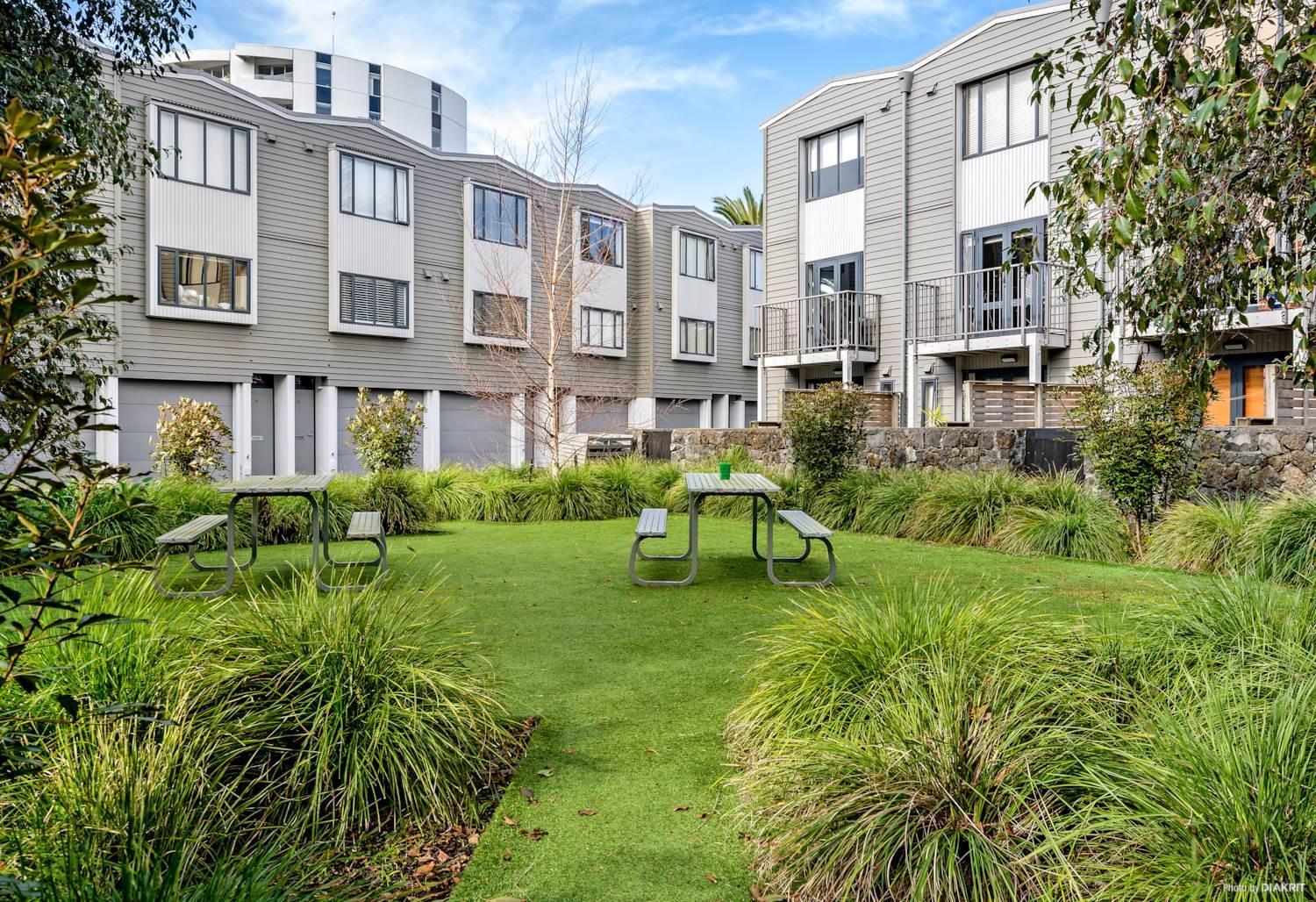 Auckland Cbd, Parnell Ensuite+Patio+Secluded Garage Exterior foto